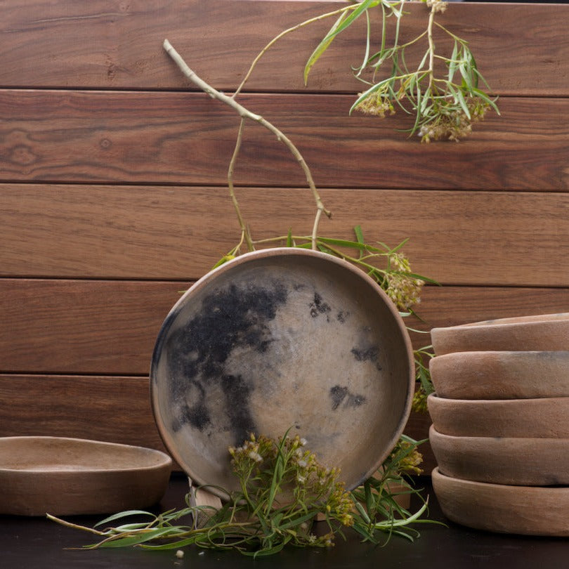 
                  
                    Clay serving plate
                  
                